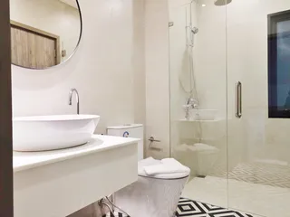 The Title Halo в Са Кху