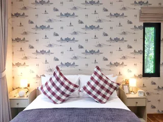 The Title Halo в Са Кху