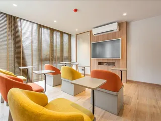 The MUVE Bangna в Банг На