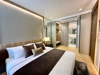 Balance by the beach в Кароне