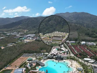 Clover I в Си Сунтхоне