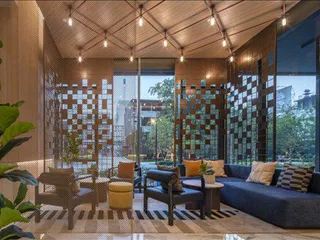 The Base Phetchaburi-Thonglor в Ваттхане