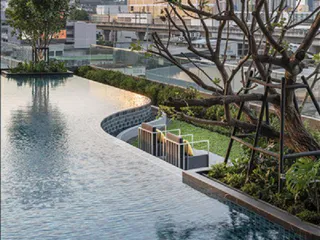 The Base Phetchaburi-Thonglor в Ваттхане