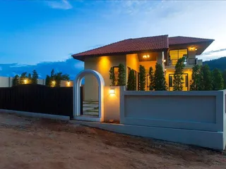 Olive Village на пляже Ламай