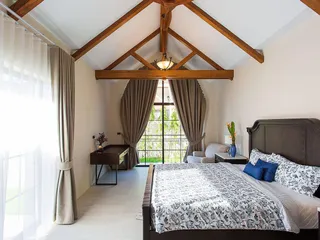 Olive Village на пляже Ламай