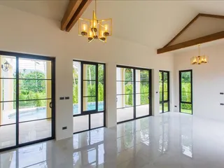 Olive Village на пляже Ламай