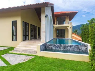 Olive Village на пляже Ламай