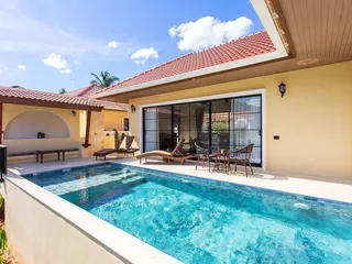 Olive Village на пляже Ламай