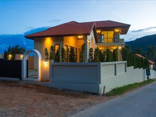 Olive Village на пляже Ламай