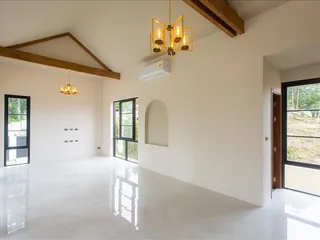 Olive Village на пляже Ламай