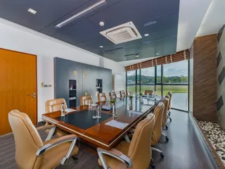 Royal Lee  - LAKEVIEW APARTMENTS в Са Кху