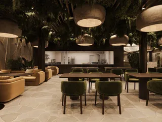 SUNNY MOON на пляже Най Харн