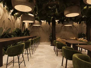 SUNNY MOON на пляже Най Харн