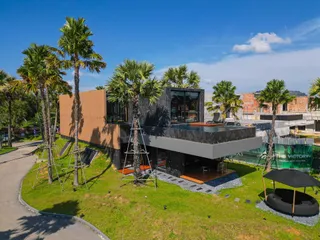 The Victory в Тхеп Касаттри