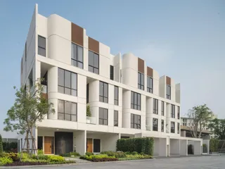 Demi Sathu 49 в Бангкоке