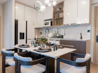 Title Modeva в Банг Тао