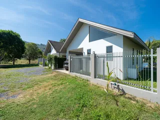 Akara Pool Villas в Таланге