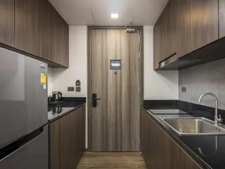 The Proud Karon в Кароне