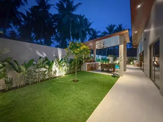 Kiwi Villas на пляже Маенам