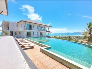 The Bay resale на пляже Банг Рак