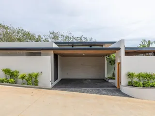 Amber Chamber в Си Сунтхоне