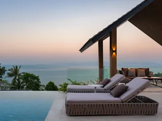 Ariya Season в Маенаме