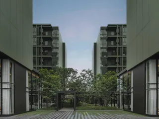 Nue Z Square в Бангкоке