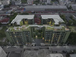 Nue Z Square в Бангкоке