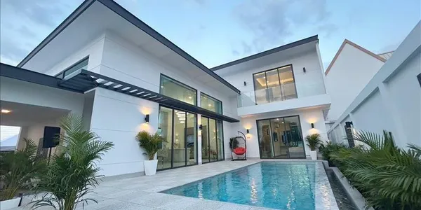 Layan Chak Nok в Паттайе