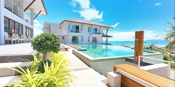 The Bay resale на пляже Банг Рак