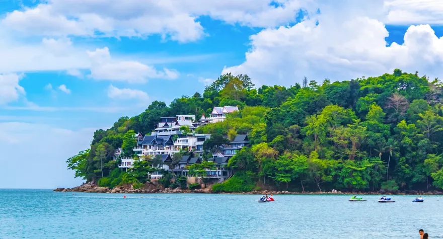 пляж Камала