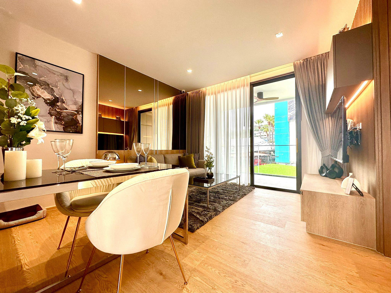 Новый жилой комплекс меблированных квартир на пляже Ката, Карон, Муанг Пхукет, Таиланд