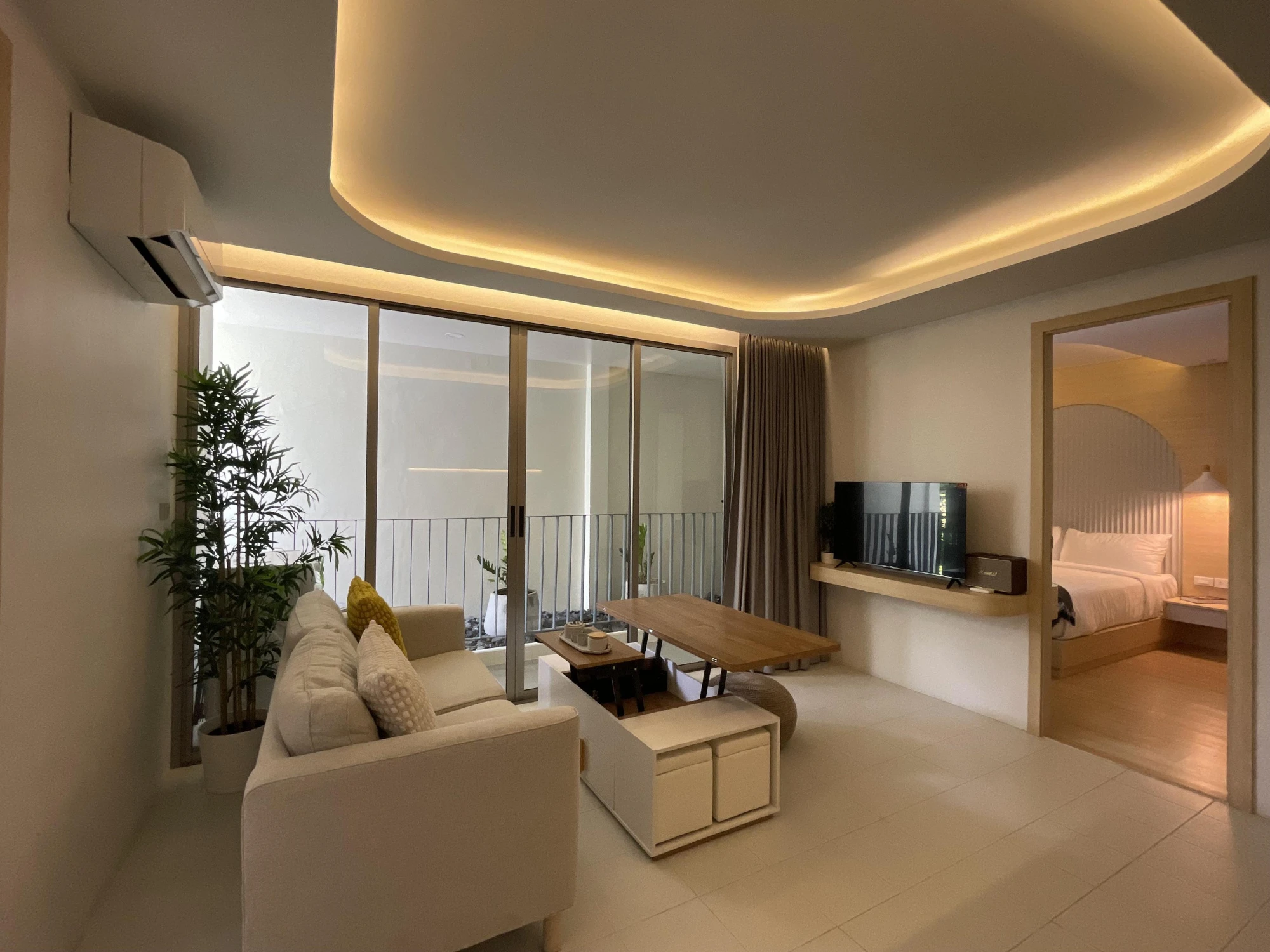 Новая резиденция с бассейном и садом в 800 метрах от пляжа, Пхукет, Таиланд Новая резиденция с бассейном и садом в 800 метрах от пляжа, Пхукет, Таиланд